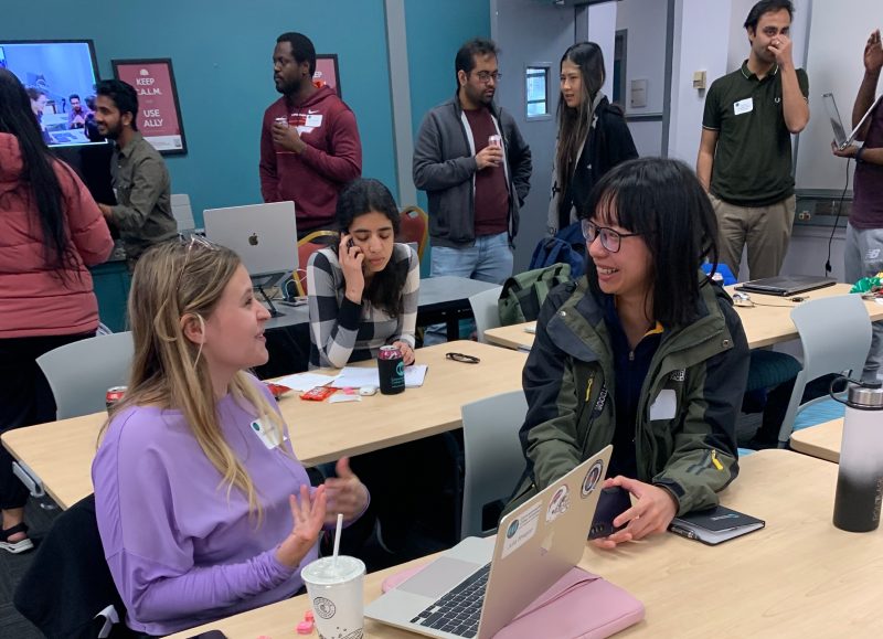 A group of people in the midst of a discussion - Event on Friday march 22, 2024